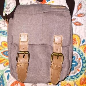 An Szone small canvas shoulder bag. Pre-owned and in excellent condition.